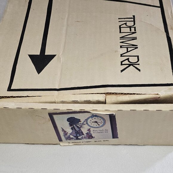 Vintage Holly Hobbie Wall Clock by Trenmark, Inc. With Original Box - Picture 11 of 14